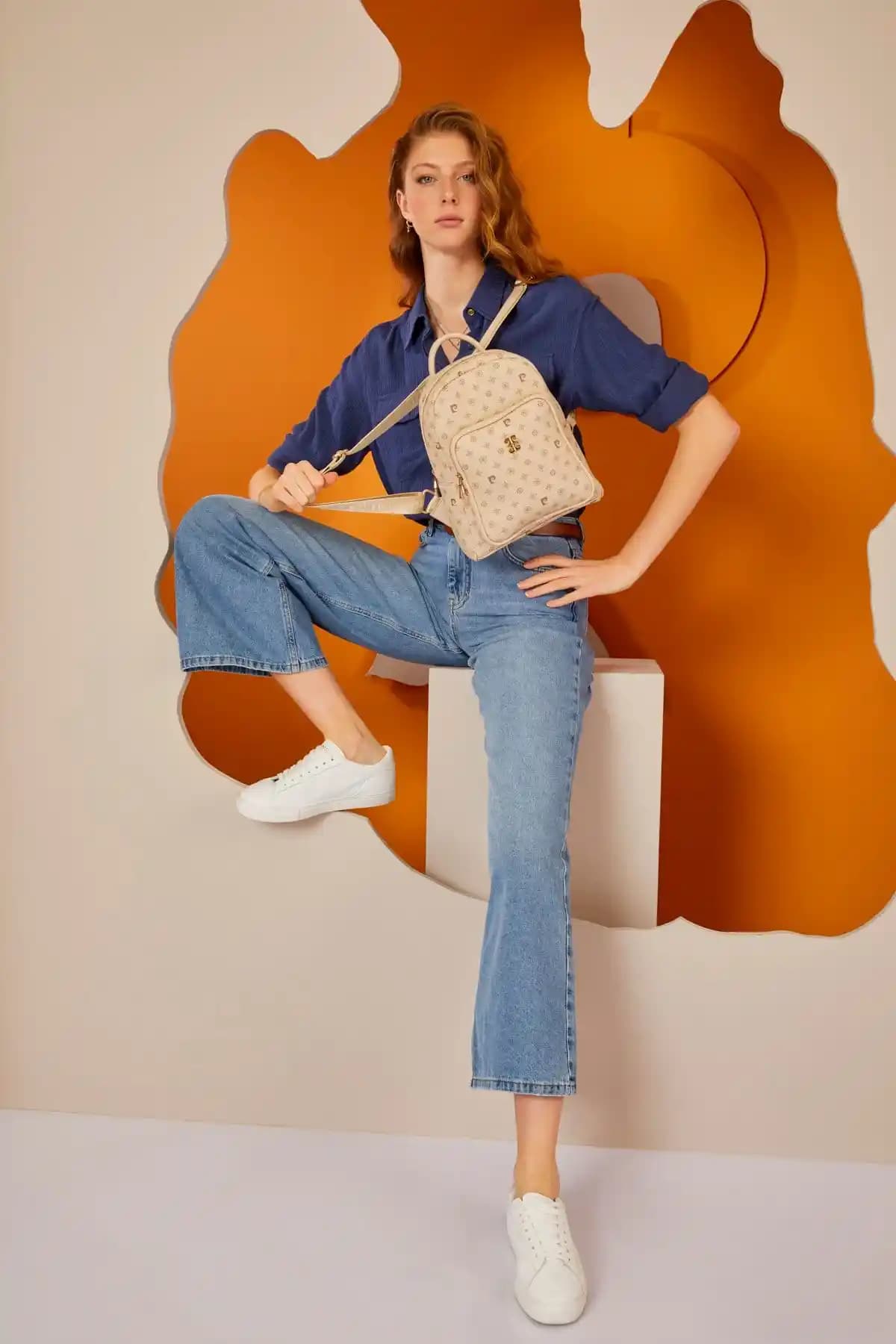 Pierre Cardin Kadın Sırt Çantası Karşılaştırması Bej Monogram ve Vizon Yeni Monogram