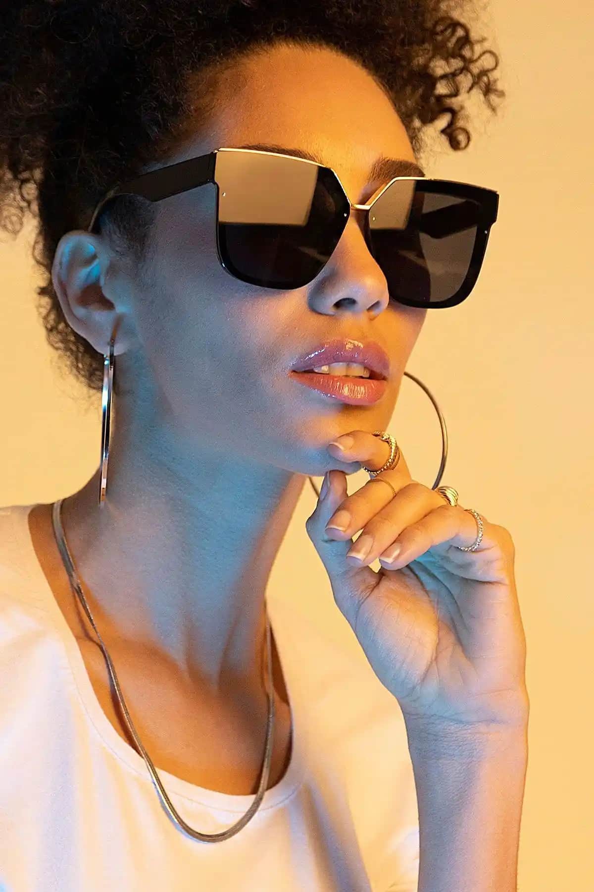 Polo55 Kadın Güneş Gözlüğü Siyah Büyük Kasa ve UV Koruma Özellikleriyle Şıklık Sunar