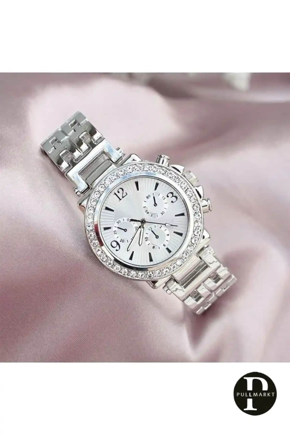 Pullmarkt Kadın Kol Saati: Zarif ve Fonksiyonel Tasarım ile Günlük Şıklık