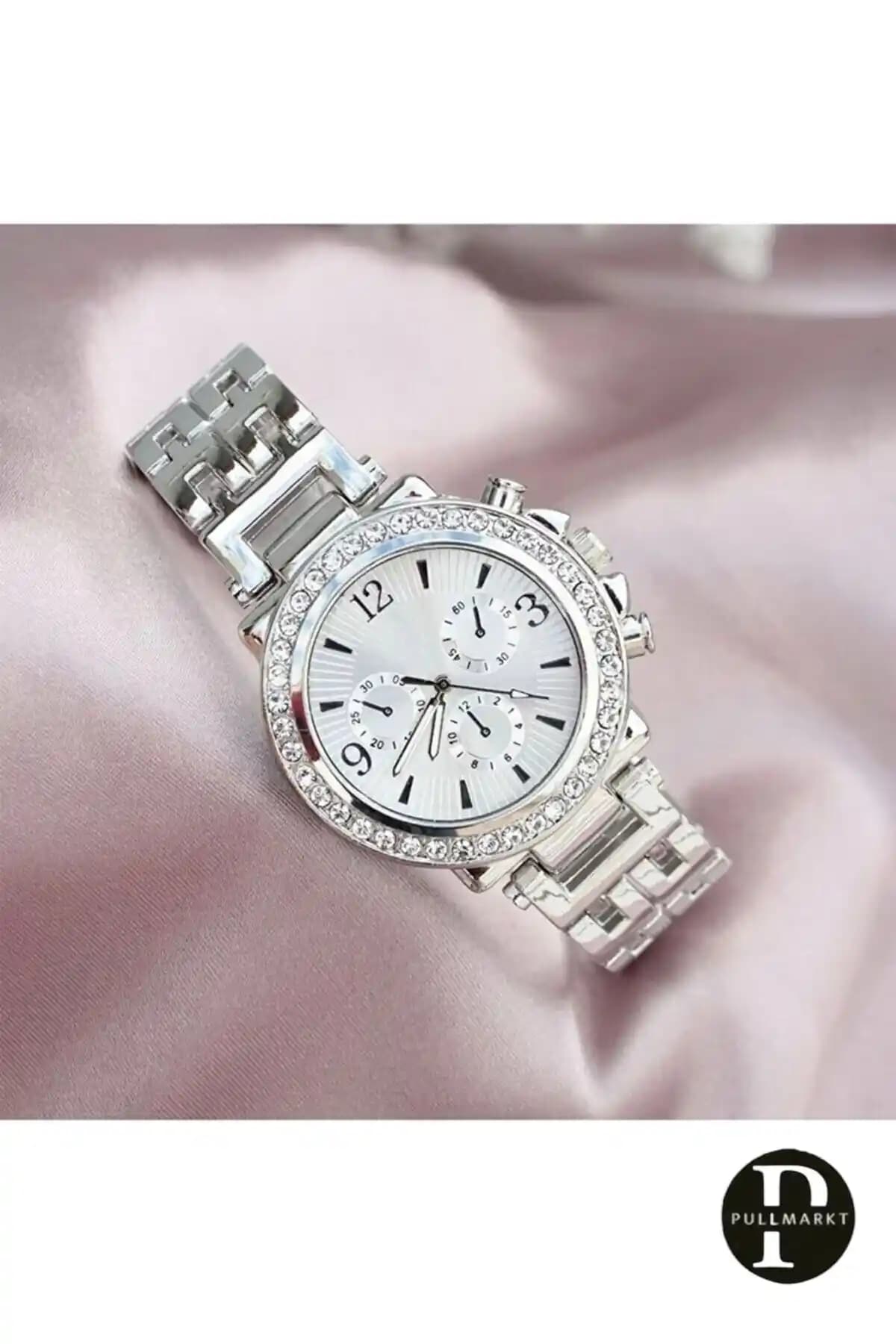 Pullmarkt Kadın Kol Saati: Zarif ve Fonksiyonel Tasarım ile Günlük Şıklık