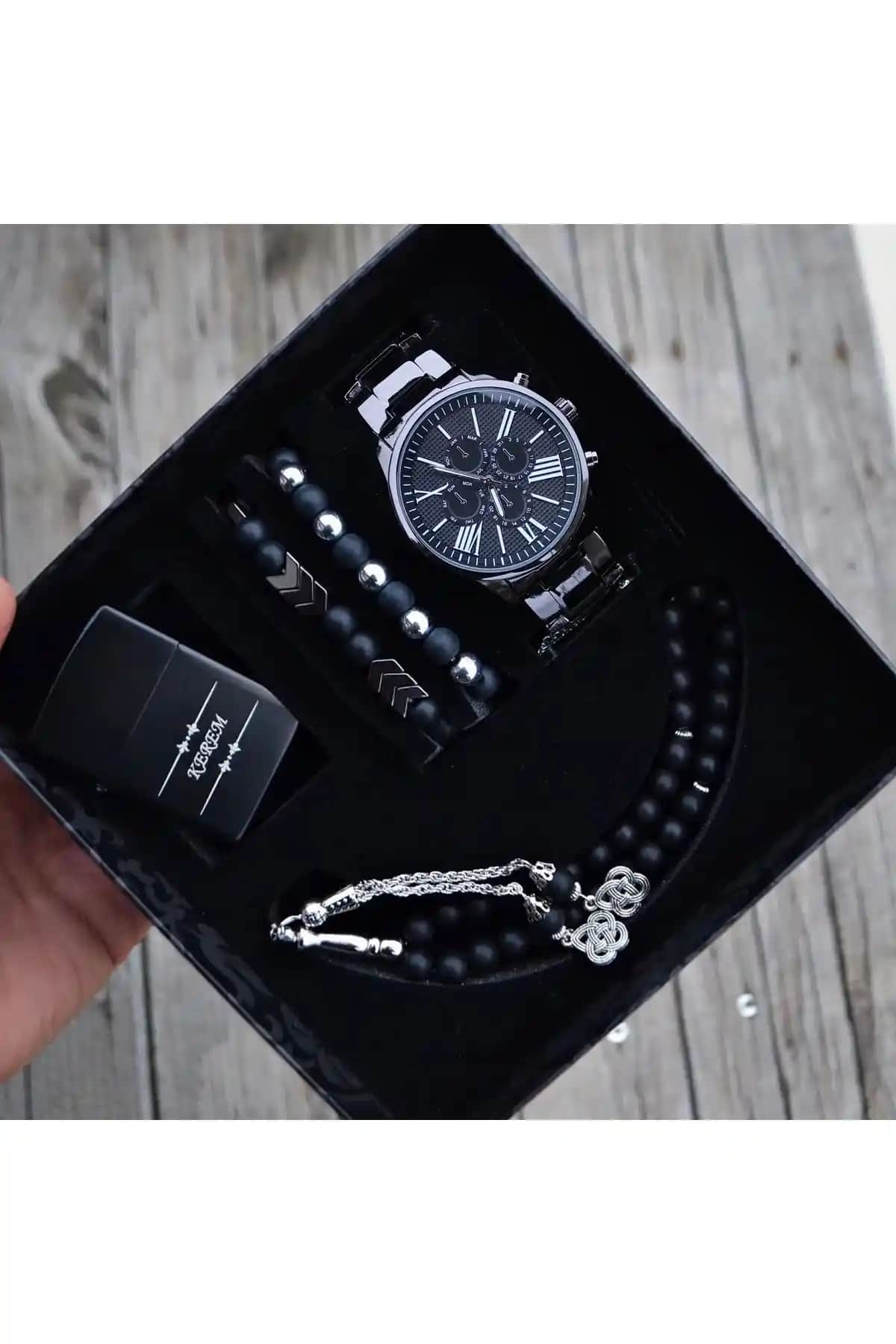 Ricardo Erkek Su Geçirmez Saat Seti Modern ve Dayanıklı Aksesuarlar