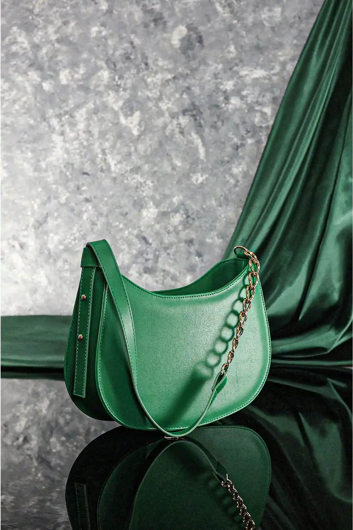 Rimense Kadın Yeşil Fermuarlı Astarlı Ayarlanabilir Askılı Çanta Günlük ve Şık Kullanım İçin