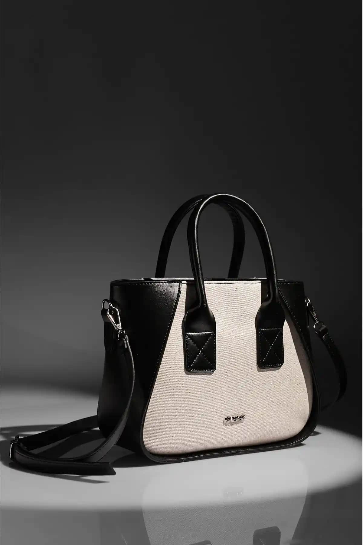 Rimense ve Shaka Çanta Karşılaştırması: Tasarım, Malzeme ve Kullanım Özellikleri