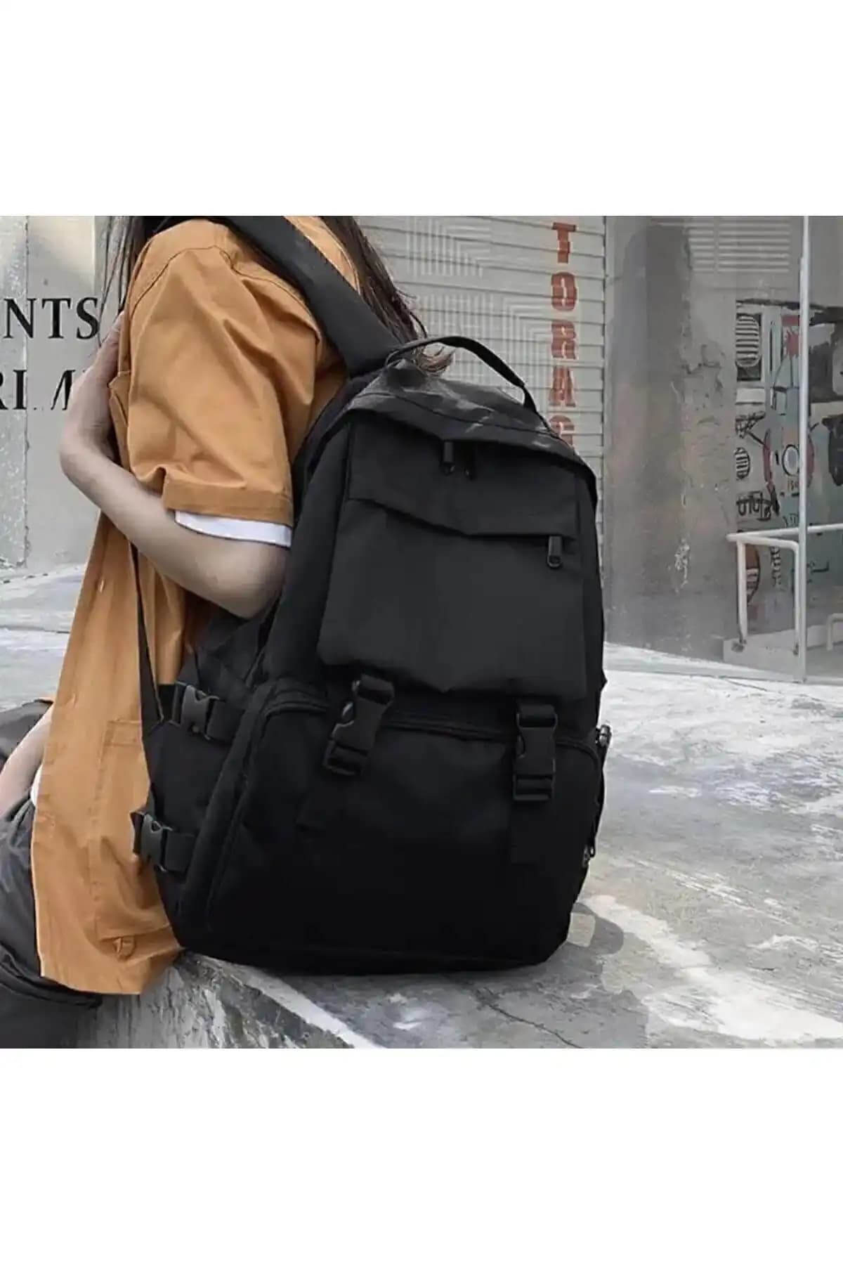 Roomys Kawaii ve Something Bag Sırt Çantalarının Detaylı Karşılaştırması 2