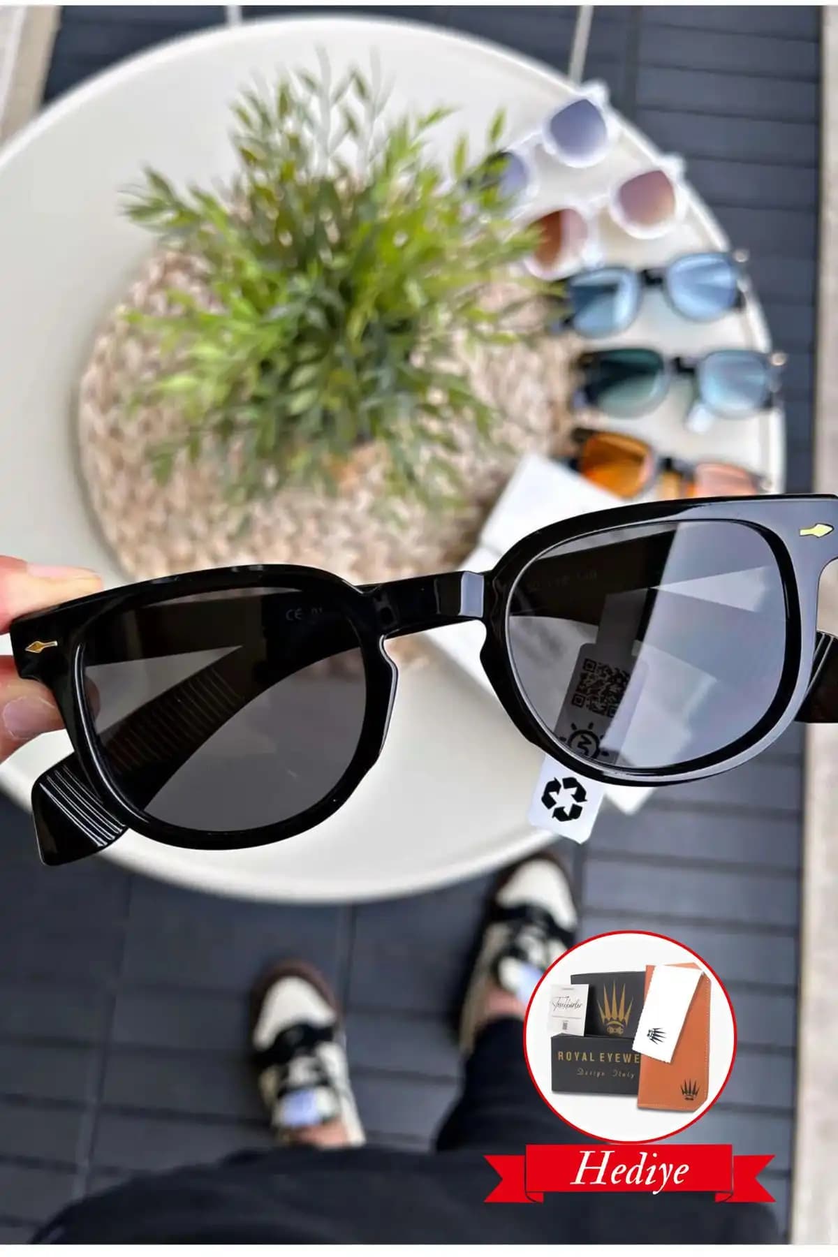Royal Eyewear Re982 Siyah Güneş Gözlüğü: Şıklık ve Koruma Bir Arada Günlük Kullanım İçin