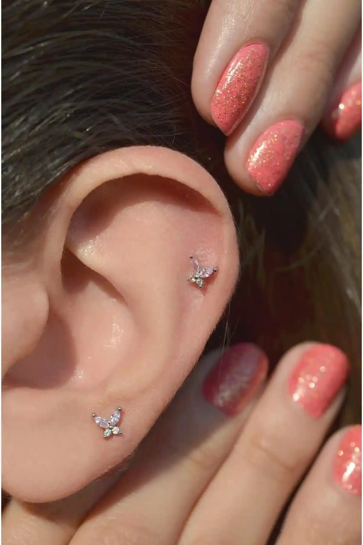 Sacce Scarves&Accessories Kelebek Piercing Helix: Renkli ve Dayanıklı Kıkırdak Piercingleri