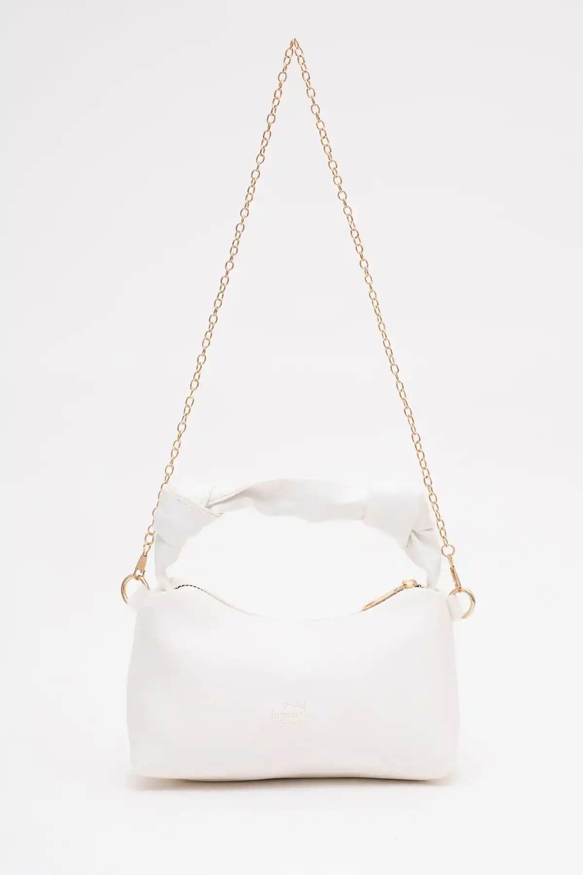 Shaka Beyaz Soft Deri Düğüm Detaylı Zincir Askılı Günlük Kadın Çantası
