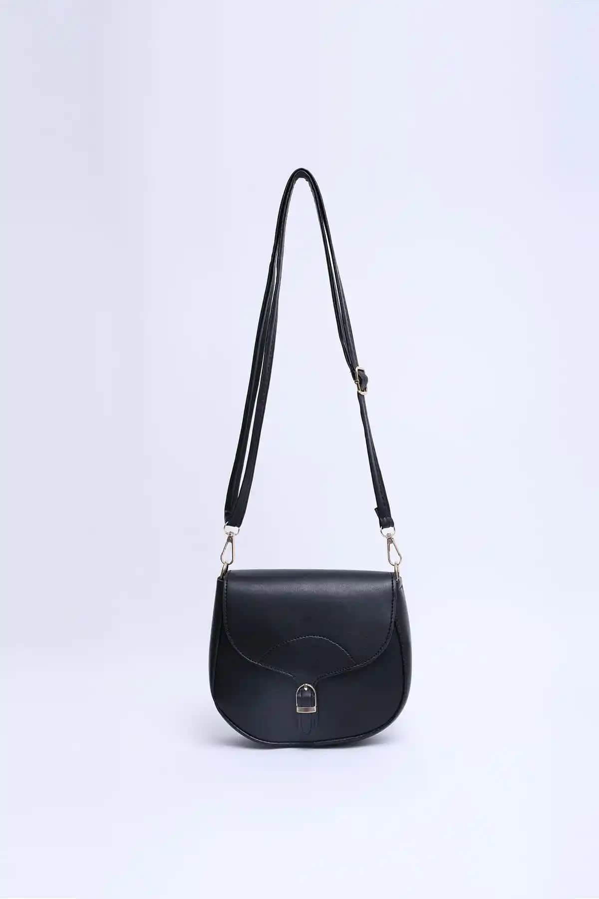 Shaka Siyah Çanta Karşılaştırması: Shk17 ve Shk25 Modellerinin Detaylı Analizi