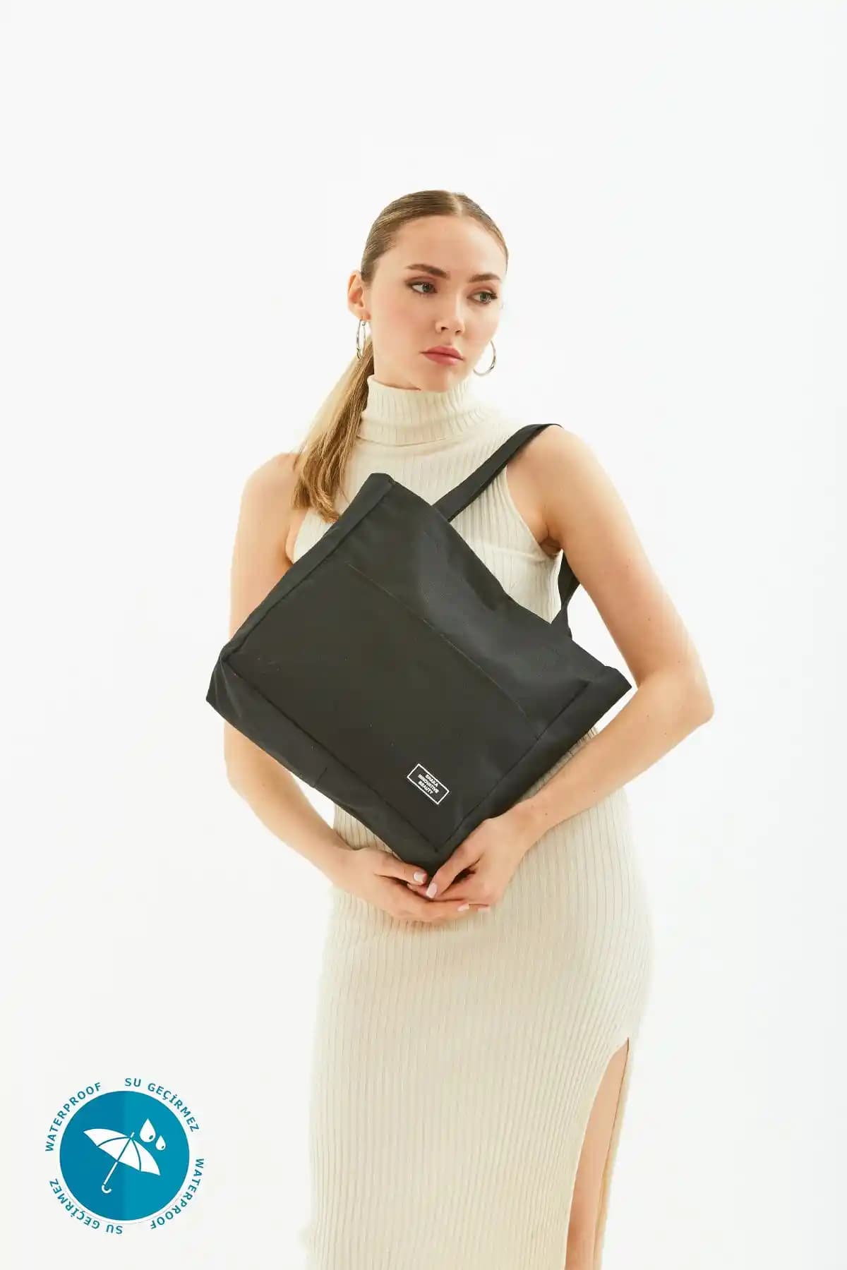 Shaka Siyah U24 Çıtçıtlı Çok Bölmeli Kadın Çantası Günlük Kullanım İçin Uygun