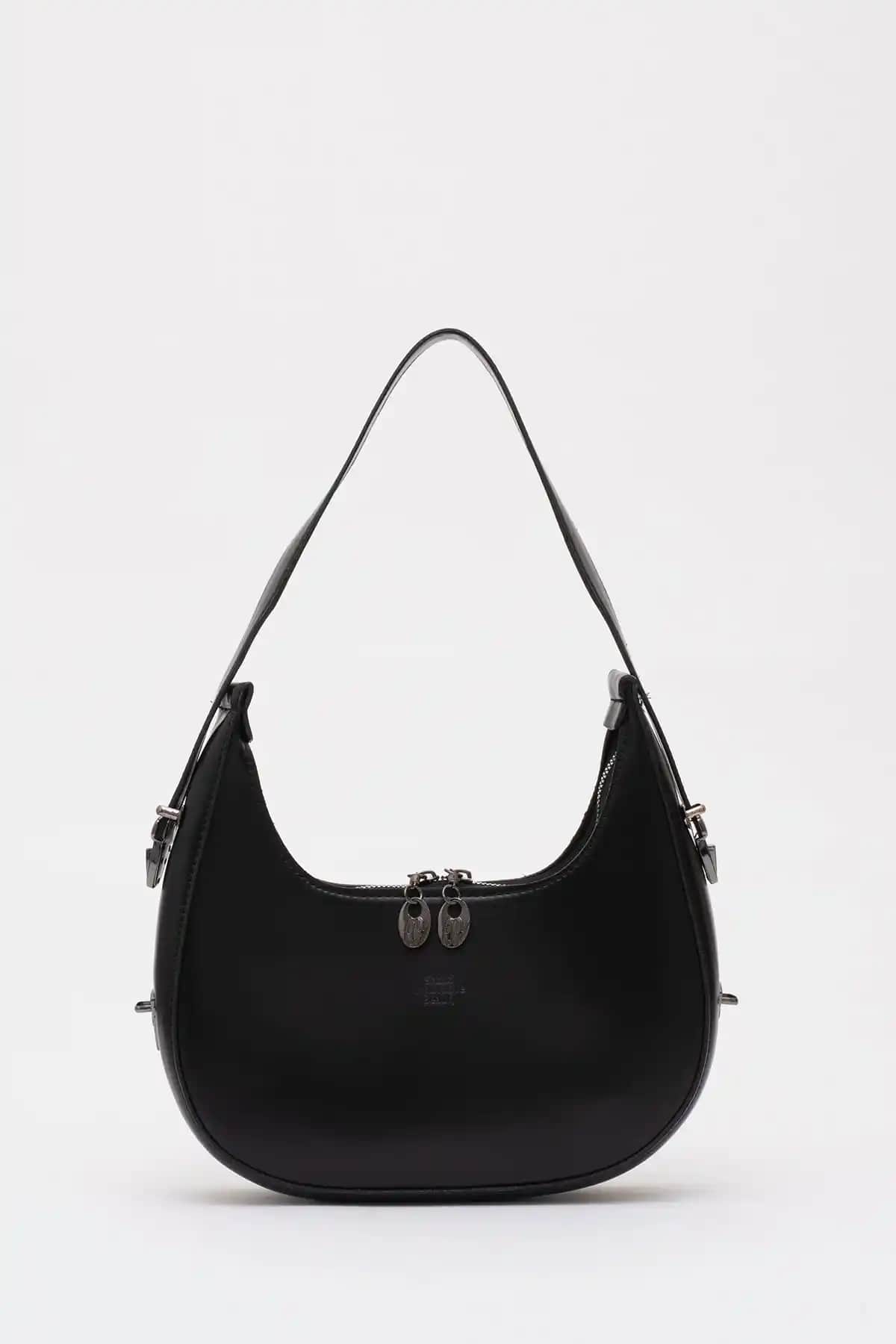 Shaka Siyah ve Vizon Çantaların Detaylı Karşılaştırması ve Kullanım Önerileri