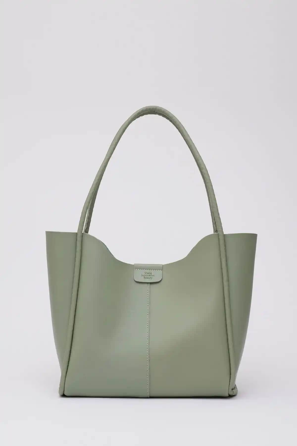 Shaka Yeşil Çıtçıtlı Suni Deri Makyaj Çantası Geniş İç Hacim ve Şık Tasarım