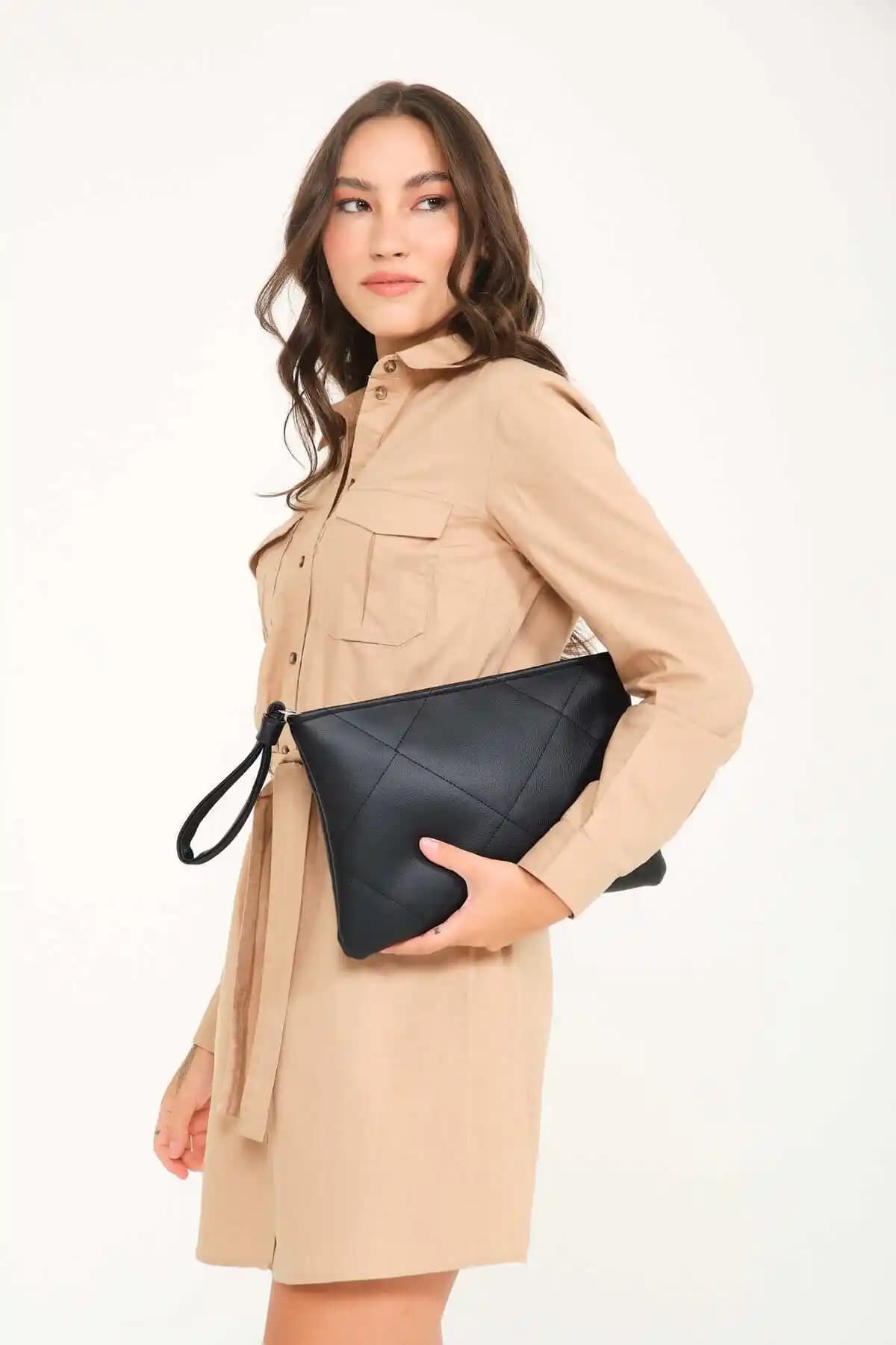 Simfa Premium Kadın Siyah Deri Kapitoneli El Çantası Modern ve Şık Tasarımıyla Günlük ve Özel Kullanım İçin