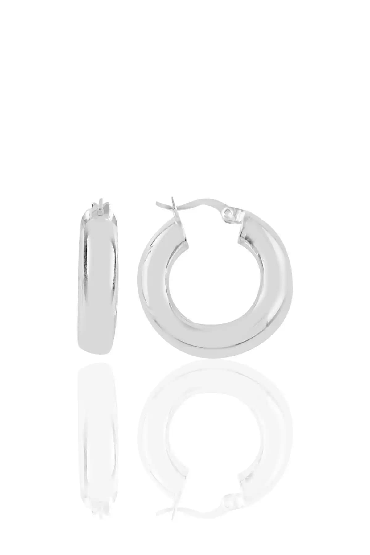 Söğütlü Silver 20 mm Gümüş Halka Küpe Şıklık ve Dayanıklılık Sunar