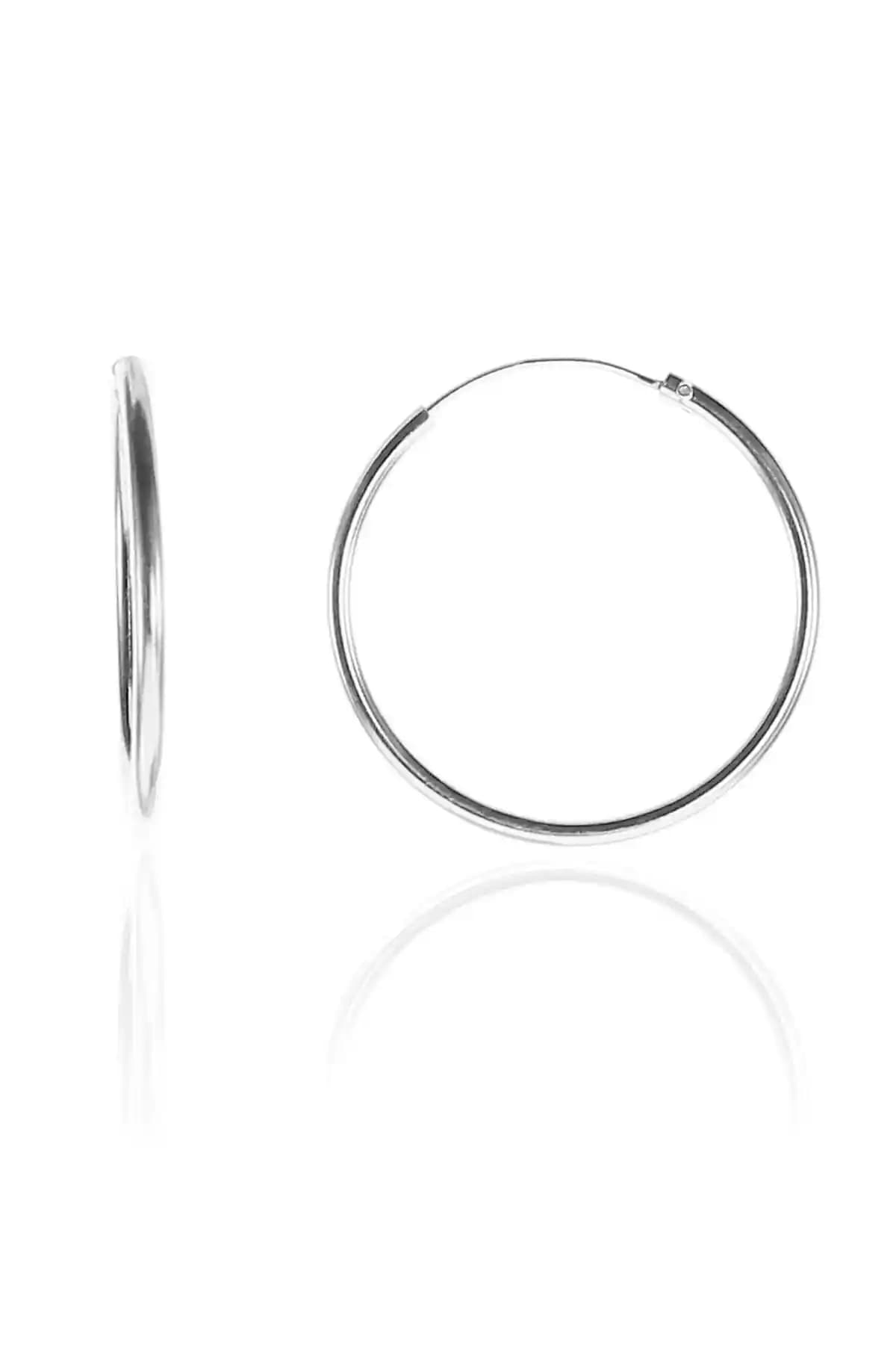 Söğütlü Silver 25 Mm Halka Gümüş Küpe: Zarif ve Dayanıklı Tasarım