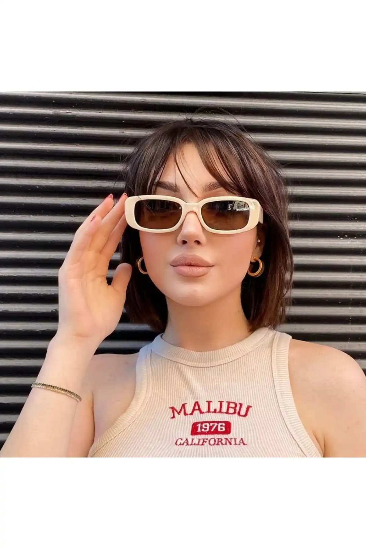 STAOOM Dikdörtgen Güneş Gözlüğü: Şıklık ve Fonksiyonelliğin Modern Buluşması