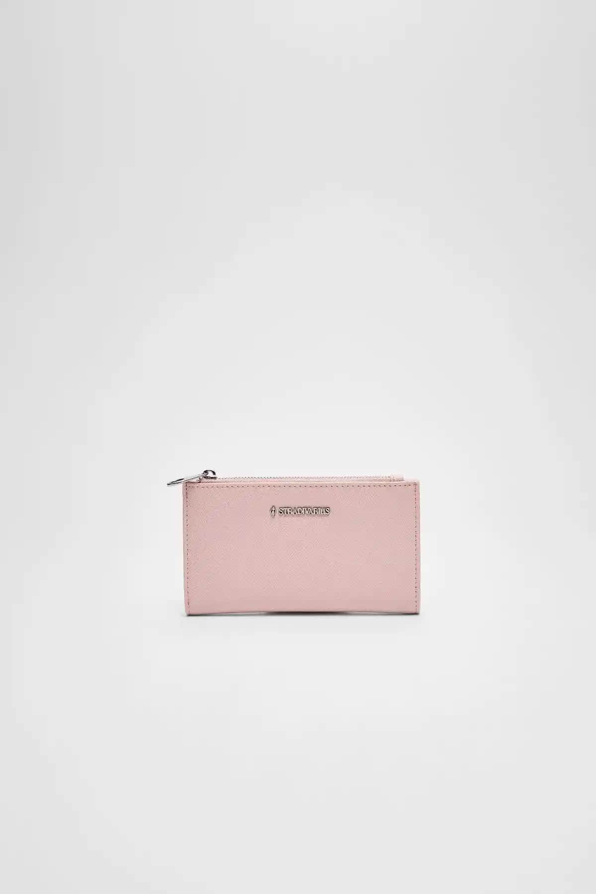 Stradivarius Basic Fermuarlı Cüzdan Karşılaştırması: Günlük Kullanım İçin En İyi Modeller