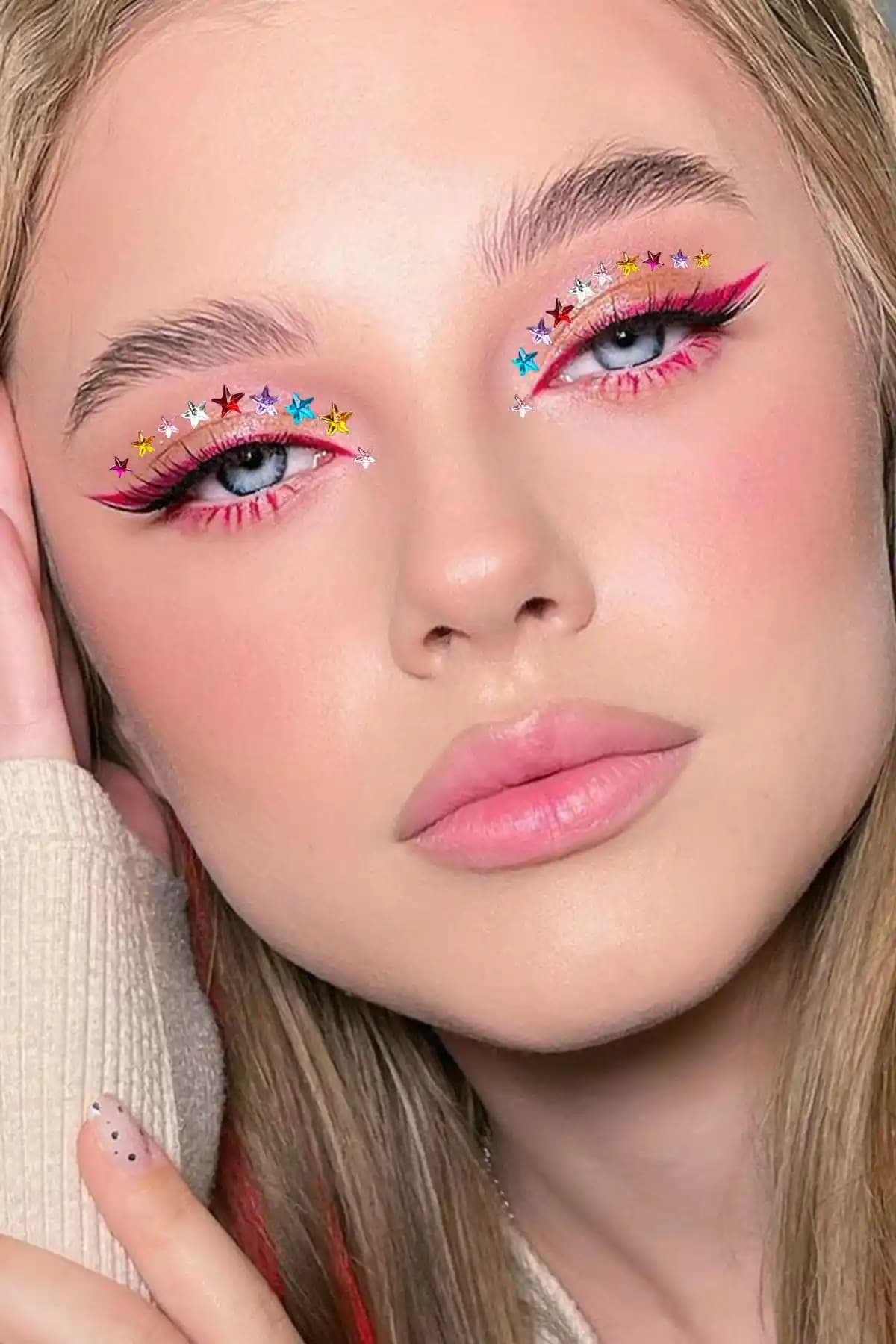 Takıştır Renkli Yıldız Figürlü Vücut ve Yüz Taşı Stickerları Günlük ve Özel Etkinlikler İçin