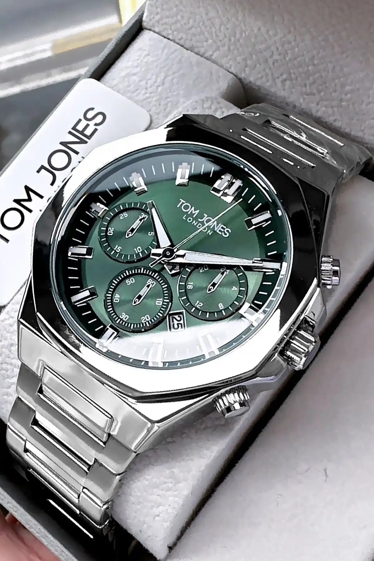 Tom Jones Yeni Szn Erkek Kol Saati: Şıklık ve Fonksiyonelliğin Modern Buluşması