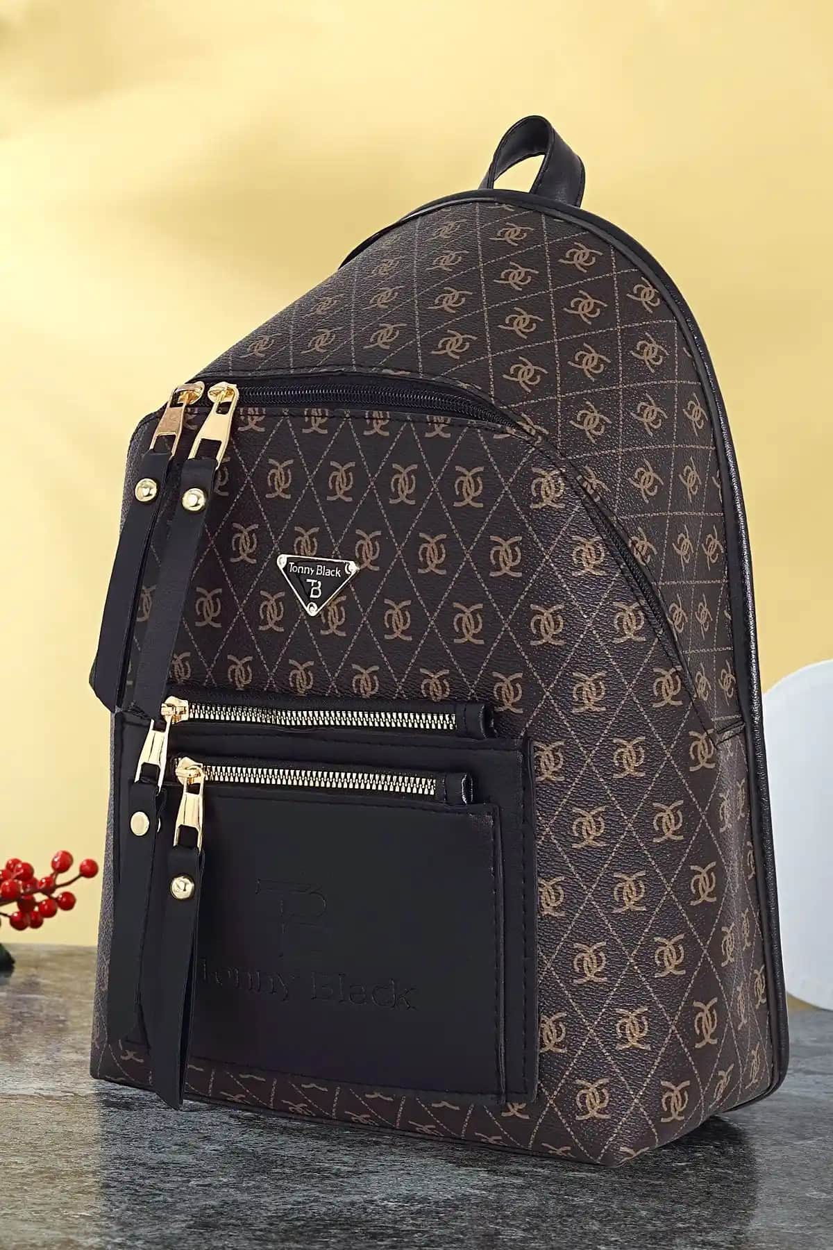 Tonny Black Kadın Ayarlanabilir Askılı Şık ve Dayanıklı Günlük Çanta Tanıtımı