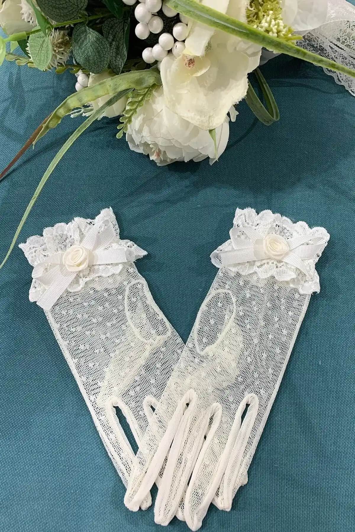 TURKUAZ Beyaz Gelin Eldiveni: Zarif ve Dayanıklı Gelin Aksesuarı Önerisi