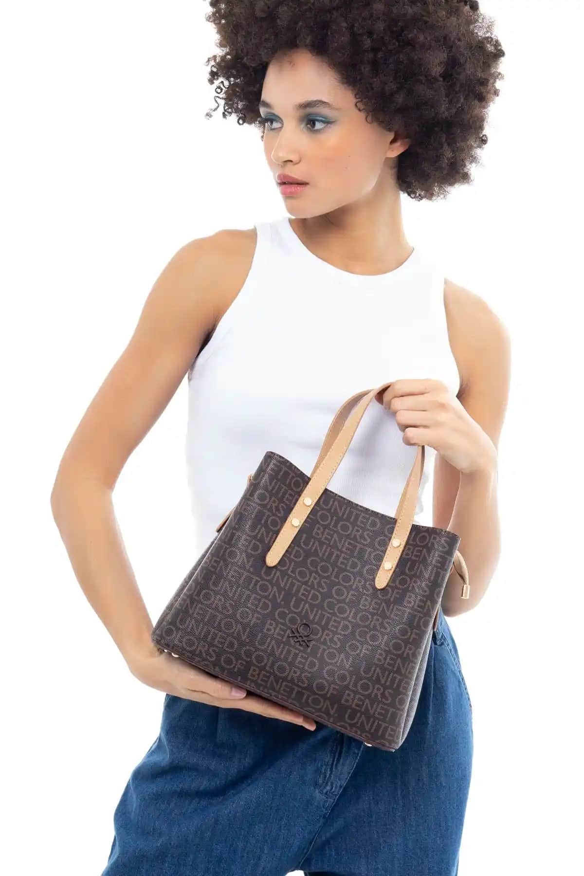 United Colors of Benetton Kadın El Çantası: Şık ve Fonksiyonel Günlük Aksesuar