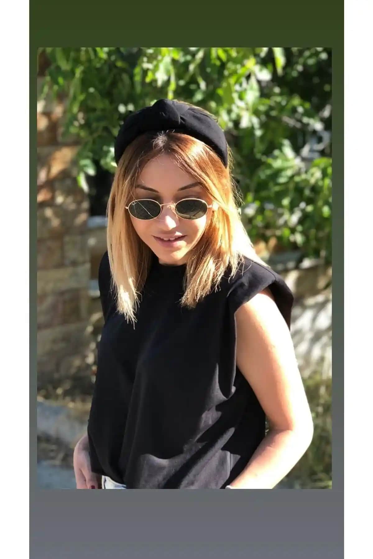 Whoknows Siyah Burgu Saç Bandı Kadınlar İçin Şık ve Rahat Kullanım Avantajlarıyla