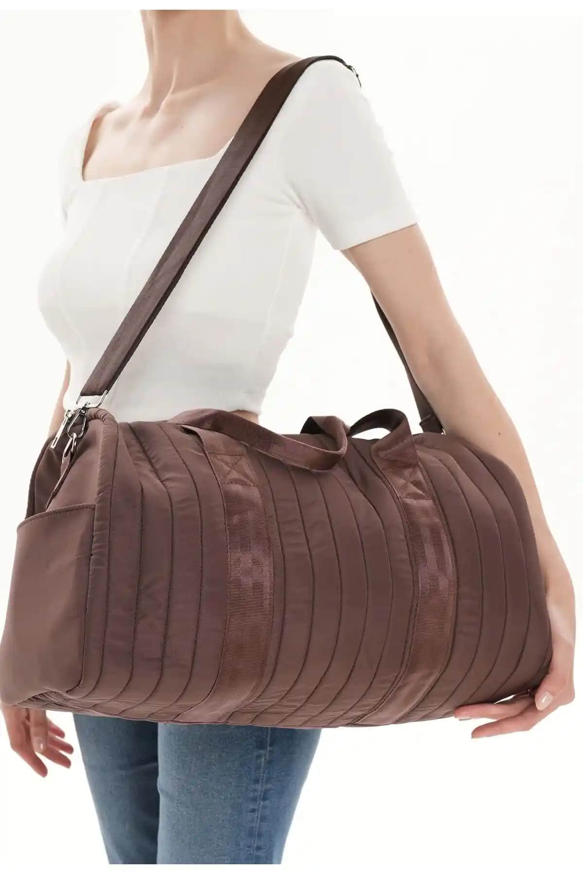 WITH-W Unisex Kapitoneli Cepli Uzun Askılı Spor ve Seyahat Çantası Özellikleri ve Kullanım Alanları