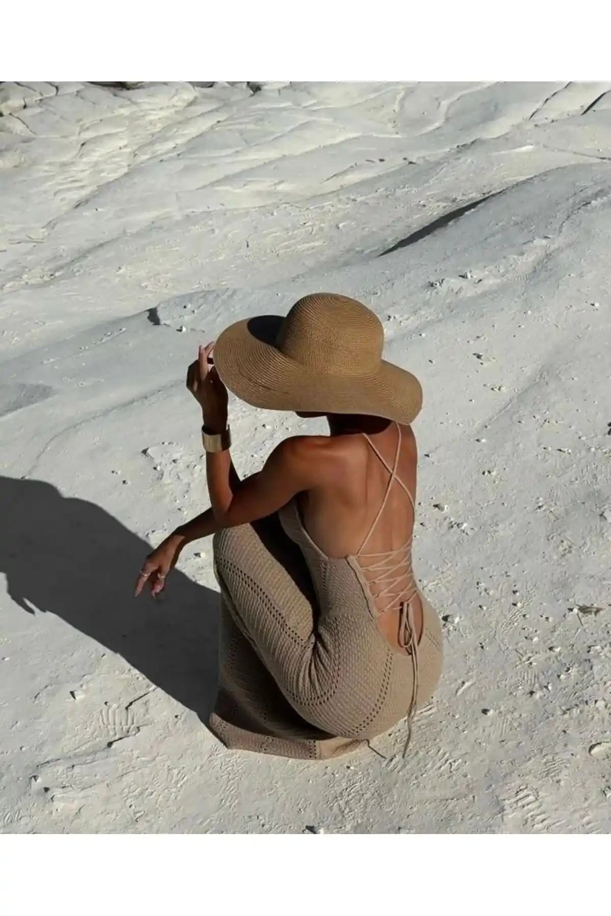 Yaz Ayları İçin En İyi Geniş Kenarlı ve Fiyonklu Hasır Şapkalar Karşılaştırması