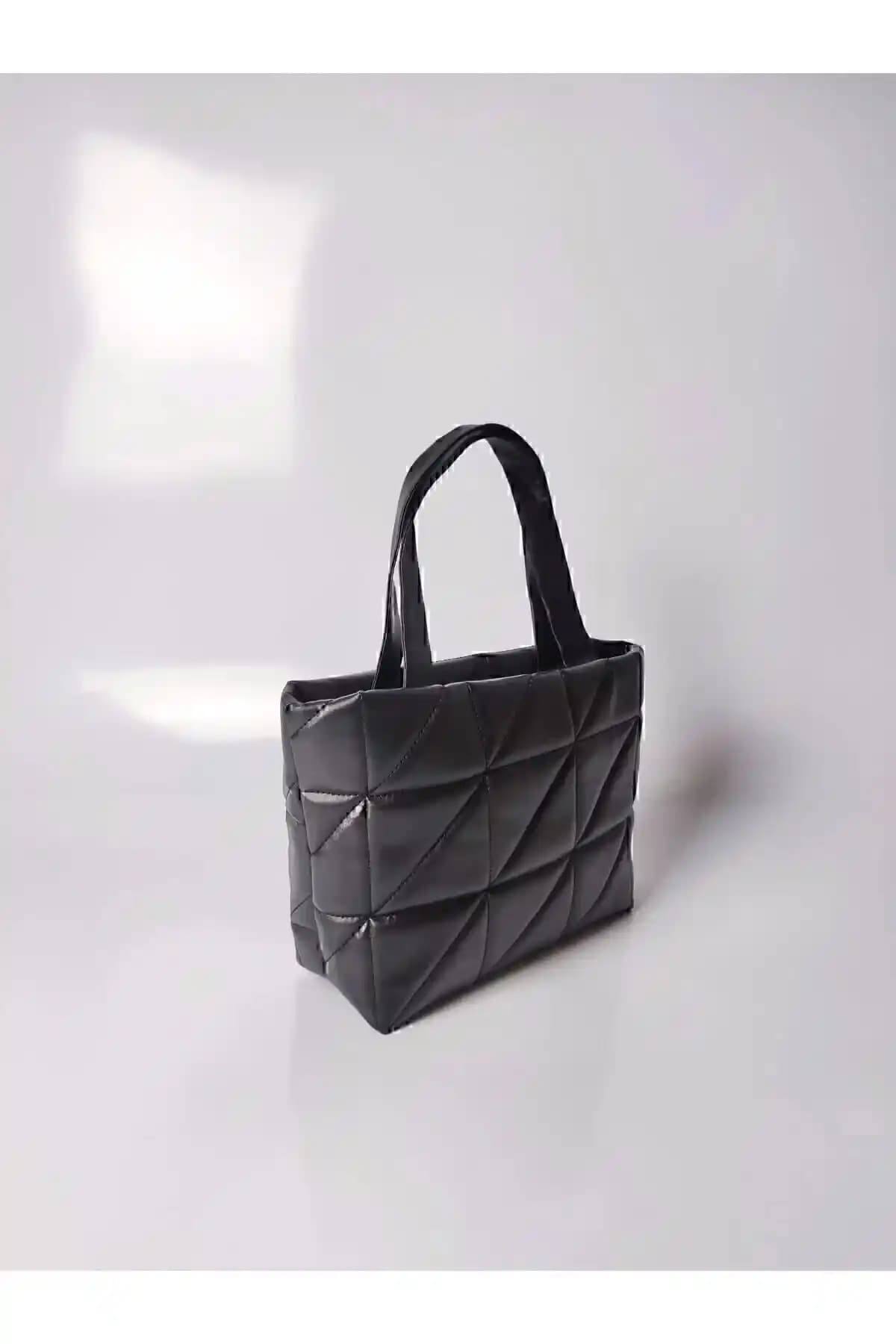 ZAWE FASHION Siyah Kapitone Desenli Deri Askılı Omuz ve El Çantası - Günlük Kullanım İçin Şık Tasarım