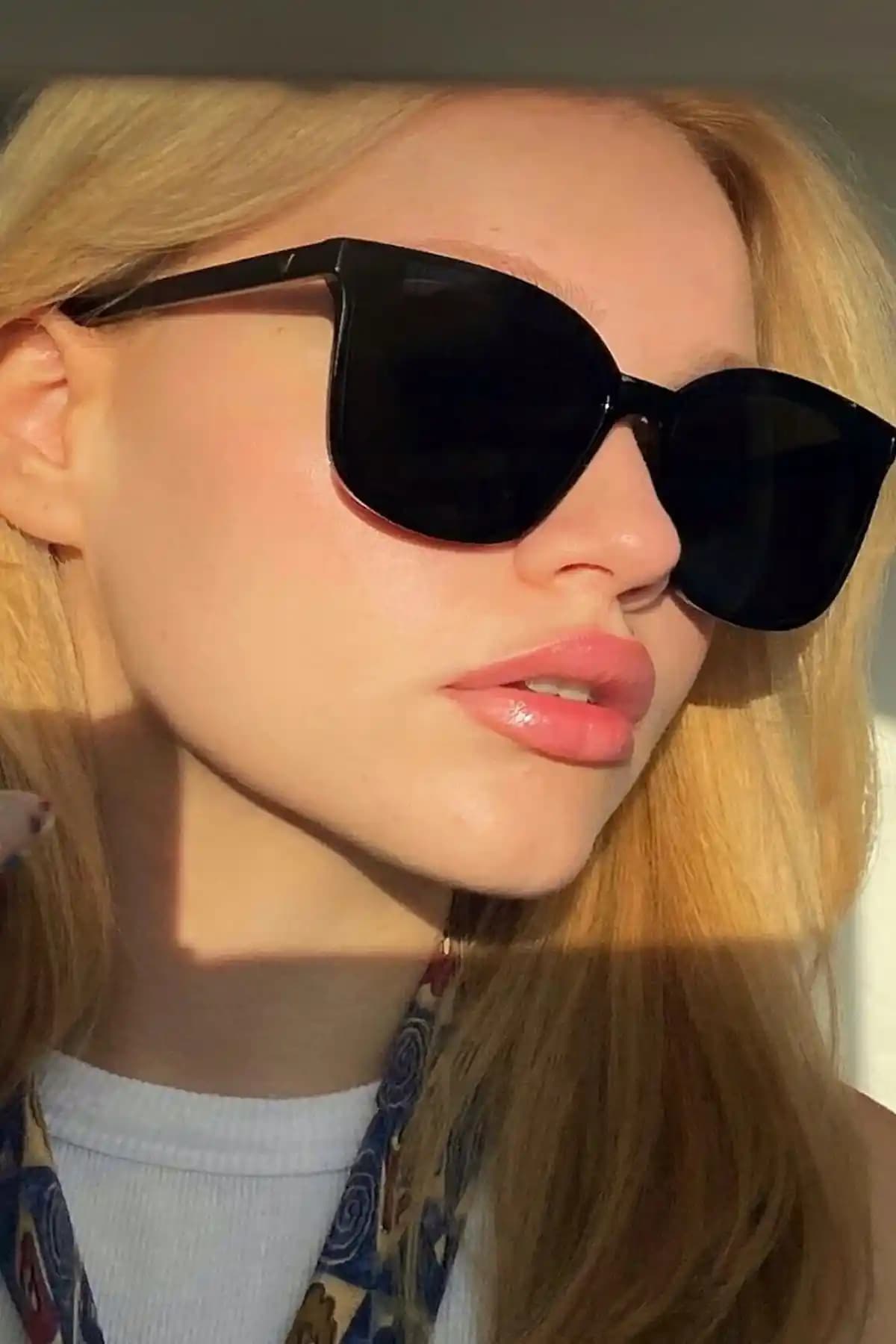 Zzla Monza Gold Black ve Kadın Güneş Gözlüğü 034kpy Karşılaştırması ve Özellikleri