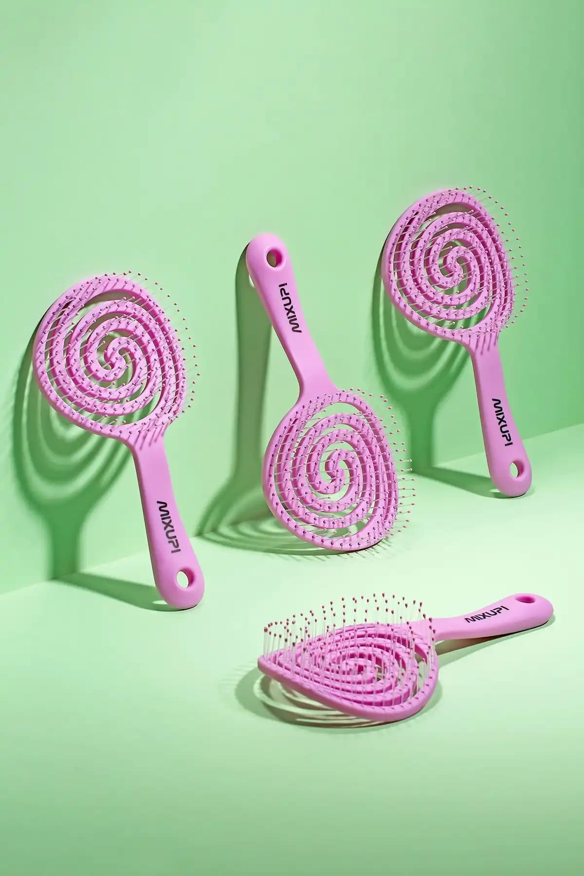 Saç Fırçası Karşılaştırması: Mixup 3D Soft Touch ve Tangle Teezer Mini 1