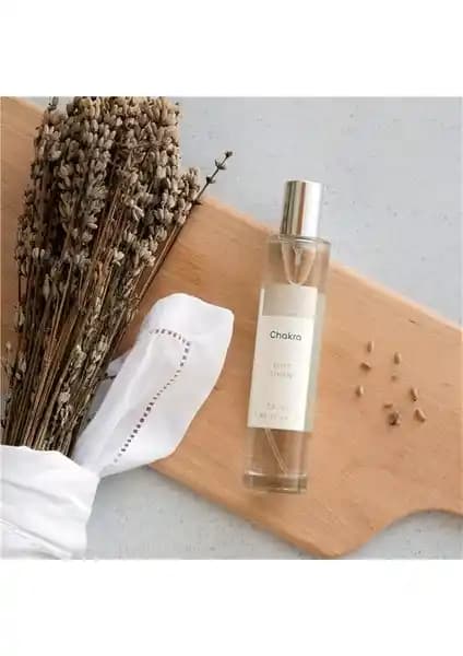 Chakra Vücut Spreyi: Günlük Ferahlık ve Doğal Koku Sunan Unisex Parfüm