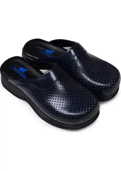 Sabo Lacivert Klasik Bayan Terliği: Şıklık ve Konforu Bir Arada Sunan Modern Tasarım