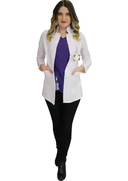 Safa Forma Hakim Yaka Kadın Kısa Boy Uzun Kollu Doktor Önlüğü Ürün Özellikleri ve Kullanım Avantajları