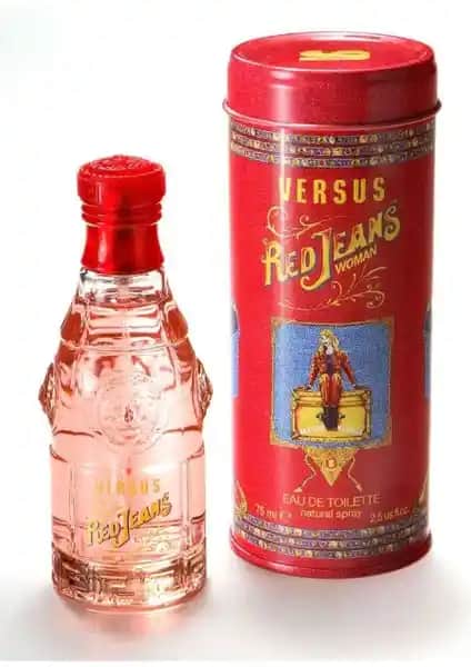 Versace Red Jeans Kadın Parfümü 75 ml Odunsu ve Çiçeksi Kokusu ile Günlük Şıklık