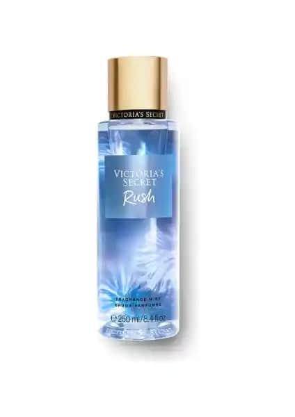 Victoria's Secret Rush Vücut Spreyi: Ferah ve Çekici Koku Deneyimi Sunan Günlük Kullanım Ürünü