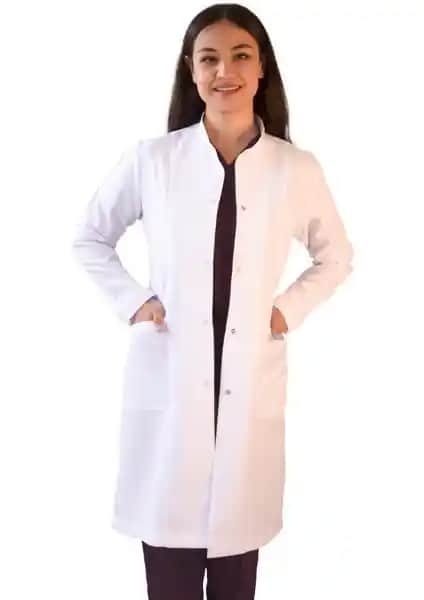 Yerli Üretim Vayvaylı Hakim Yaka Uzun Boy Beyaz Laboratuvar Önlüğü Özellikleri ve Kullanım Avantajları