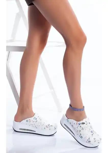 Zenith Sabo Ortopedik Doktor ve Hemşire Terliği Çiçekli - Konfor ve Güvenlik Sağlayan Sağlık Personeli Ayakkabısı
