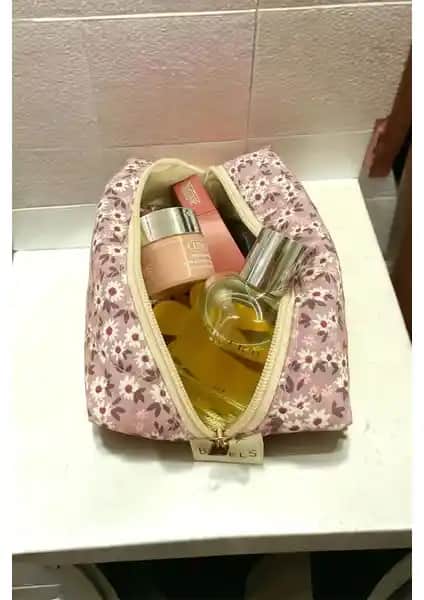 Bahels Purple Çiçek Makyaj Çantası: Şık ve Fonksiyonel Tasarım ile Makyaj Düzenleyicisi