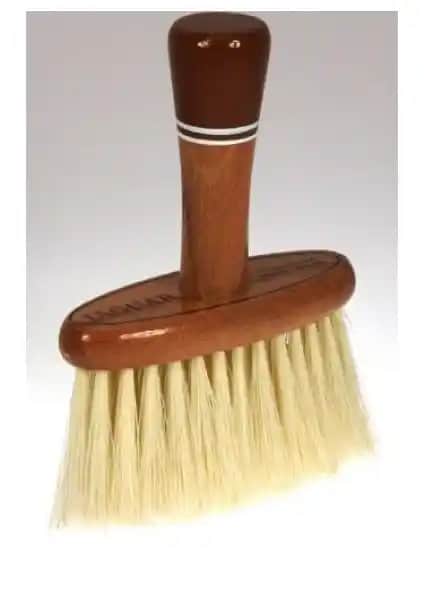 Jaguar Ense Fırçası 564: Hassas Temizlik ve Kullanım Kolaylığı Sunan Profesyonel Fırça