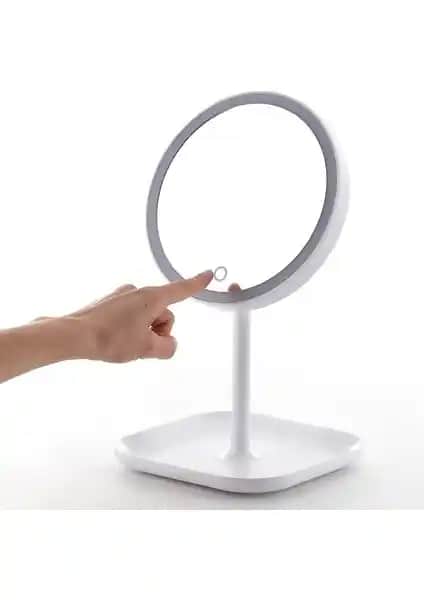 Land of Myth Çok Fonksiyonlu Makyaj Aynası: LED Işık ve Büyütme Özelliğiyle Profesyonel Kullanım