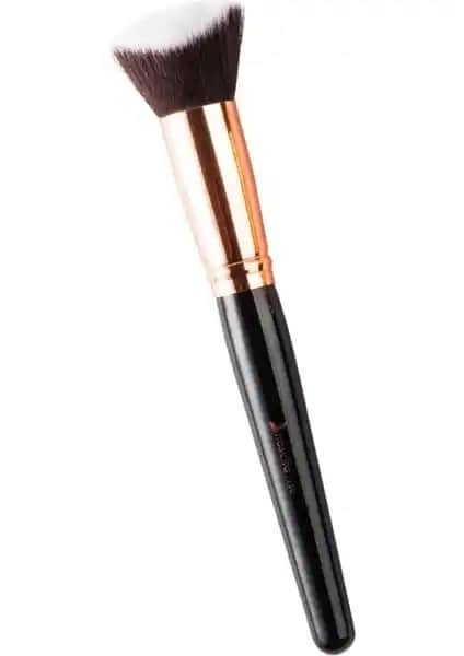 Nascita 3D Kabuki Fondöten Fırçası: Yüksek Performanslı ve Doğal Makyaj İçin Tercih Edilir