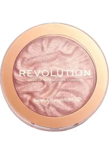 Revolution Reloaded Highlight Make An Impact: Yüksek Pigmentli Parlaklık ve Işıltı İçin Makyaj Ayıltıcı Ürün Tanıtımı