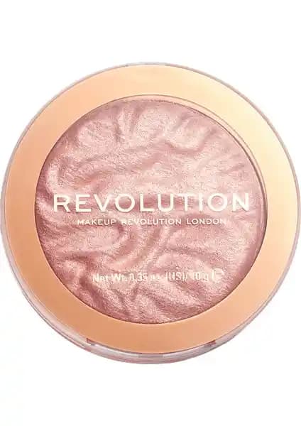 Revolution Reloaded Highlight Make An Impact: Yüksek Pigmentli Parlaklık ve Işıltı İçin Makyaj Ayıltıcı Ürün Tanıtımı