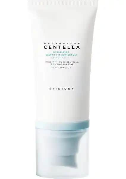 Skin1004 Madagascar Centella Hyalu-Cıca Water-Fıt Sun Serum SPF50+ PA++++: Günlük Güneş Koruma ve Nemlendirme İçin Etkili Çözüm