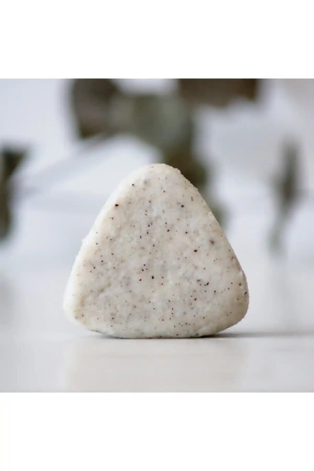 Jardin Naturel ve Polente Natural Katı Şampuanların Karşılaştırması