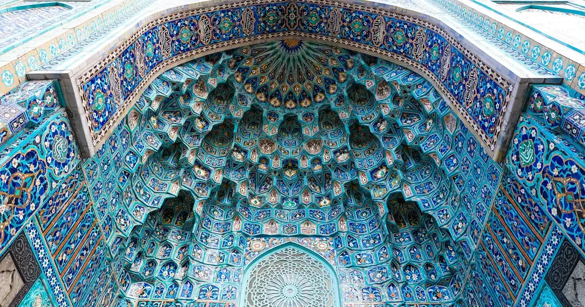 Boyalı Saçların Yıkanınca Açılır mı ve Renk Koruma Yöntemleri