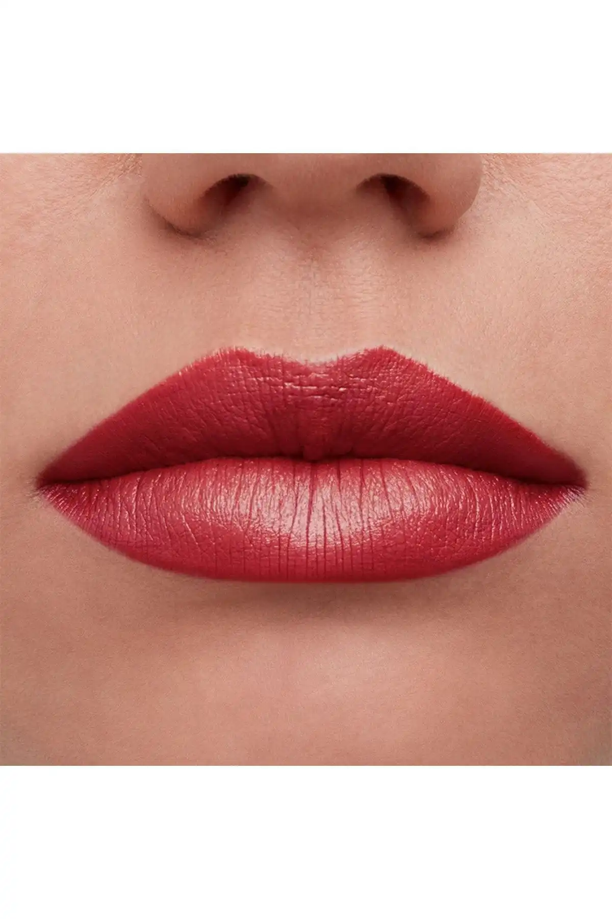 Lykd Mat Ruj 370 Warm Berry ile Doğal ve Şık Dudaklara Uygun Makyaj Rehberi