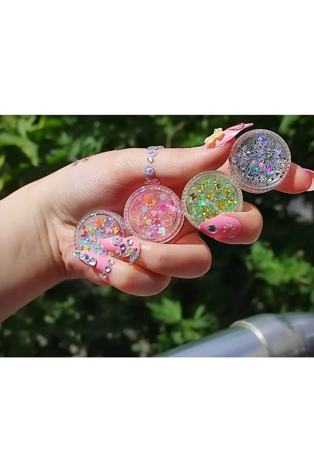 HBTasarım Simli Kremsi Far Glitter Jel Seti ile Parlak ve Çekici Göz Makyajı Yapın