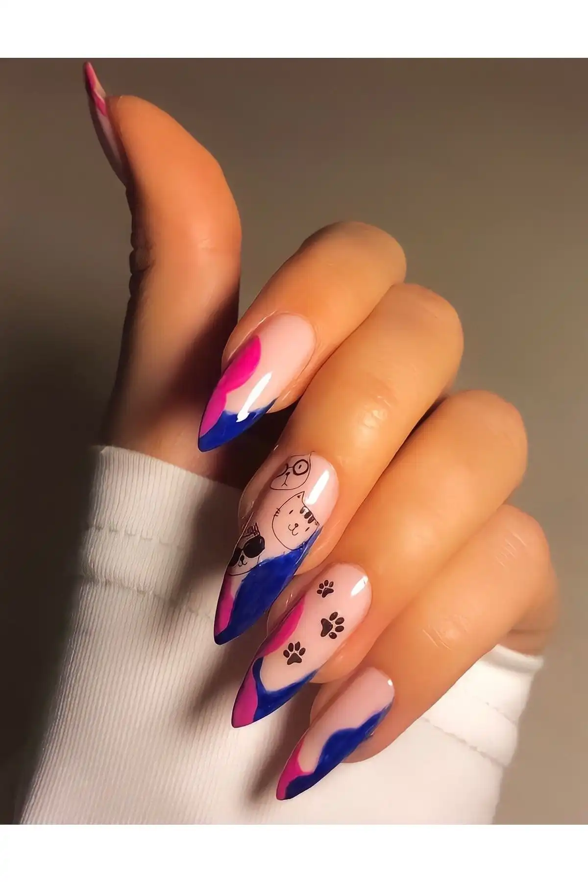 Tırnak Stickerları Karşılaştırması: Artikel Patiler ve POP Beauty Ürünleri İncelemesi